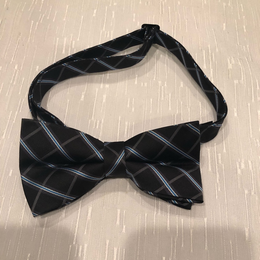 Nicole Miller Bow Tie